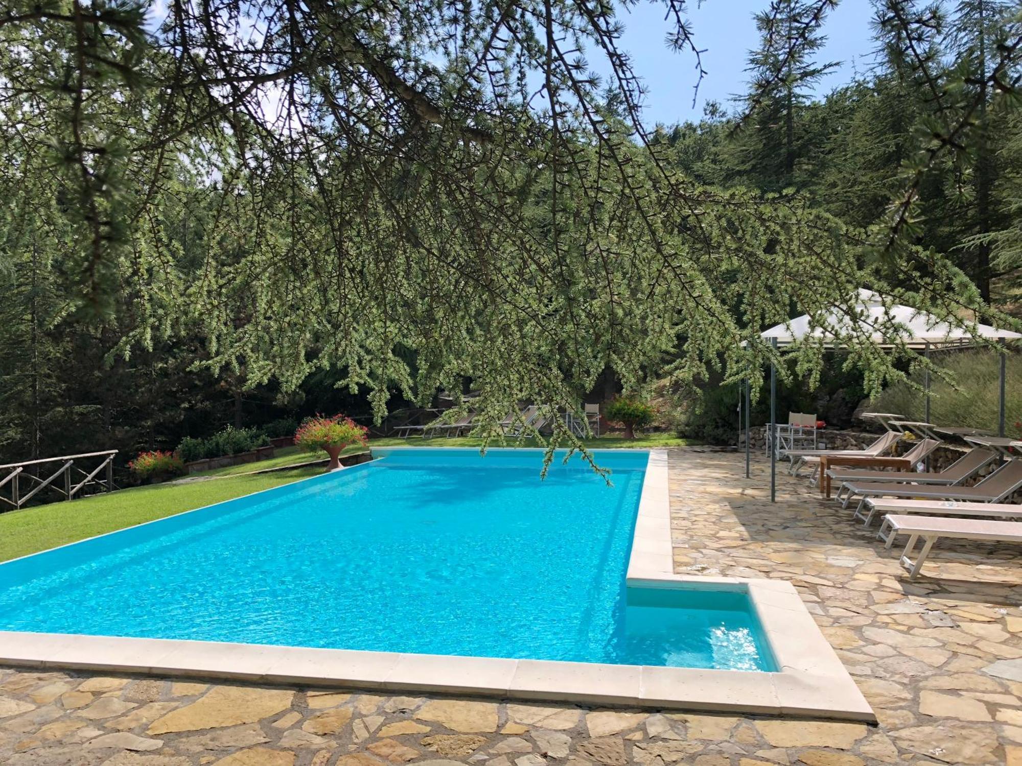 Vila Borgo Di Camporsevoli Exteriér fotografie