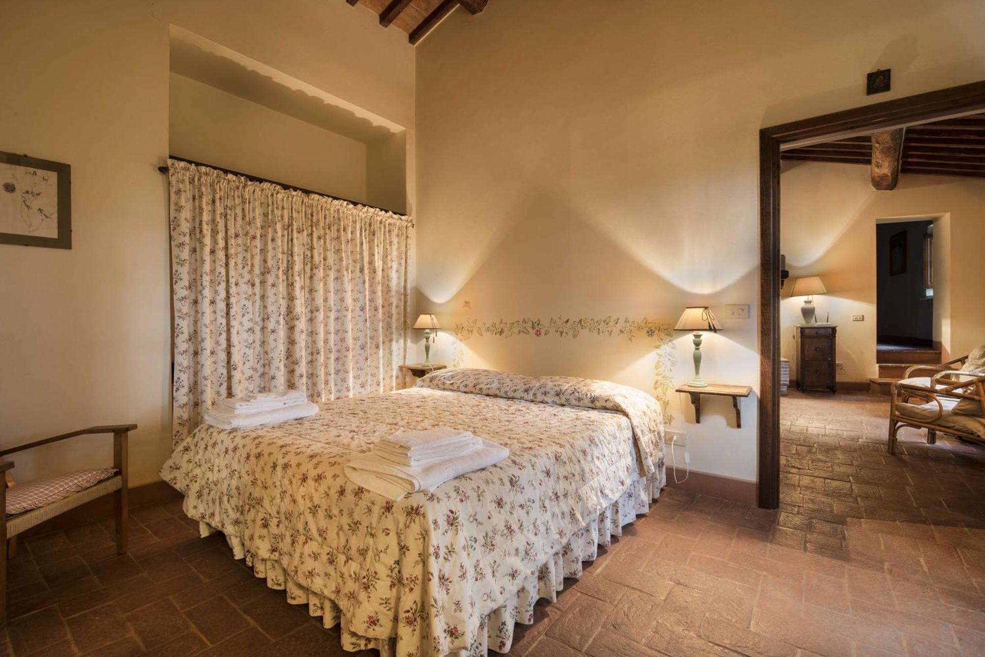 Vila Borgo Di Camporsevoli Exteriér fotografie